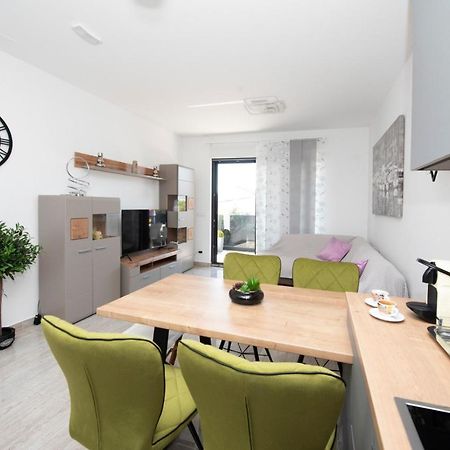 Apartman Gabriela 特罗吉尔 外观 照片