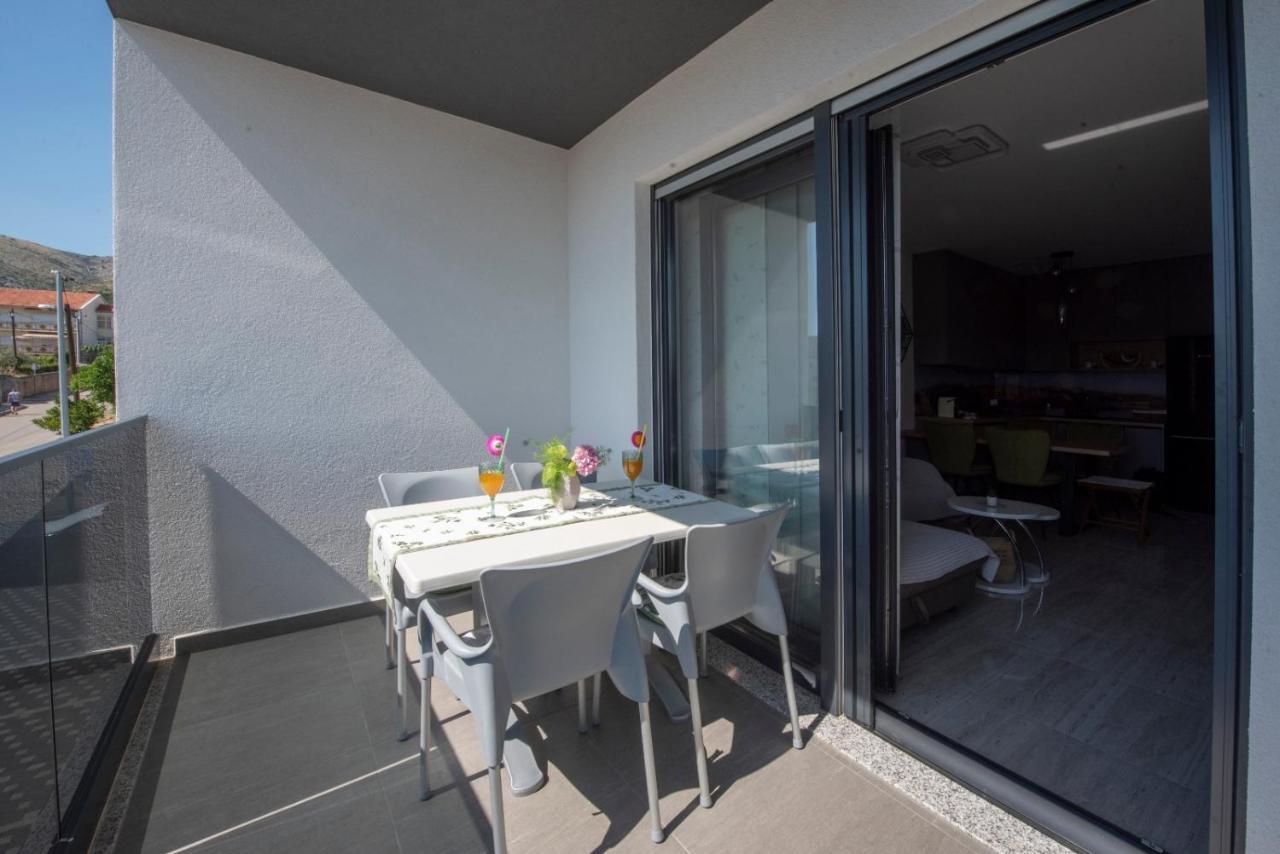 Apartman Gabriela 特罗吉尔 外观 照片