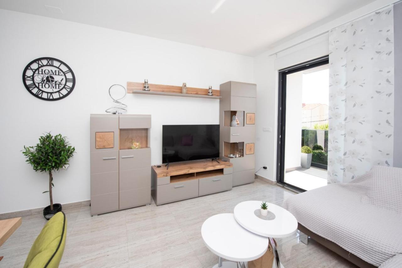 Apartman Gabriela 特罗吉尔 外观 照片